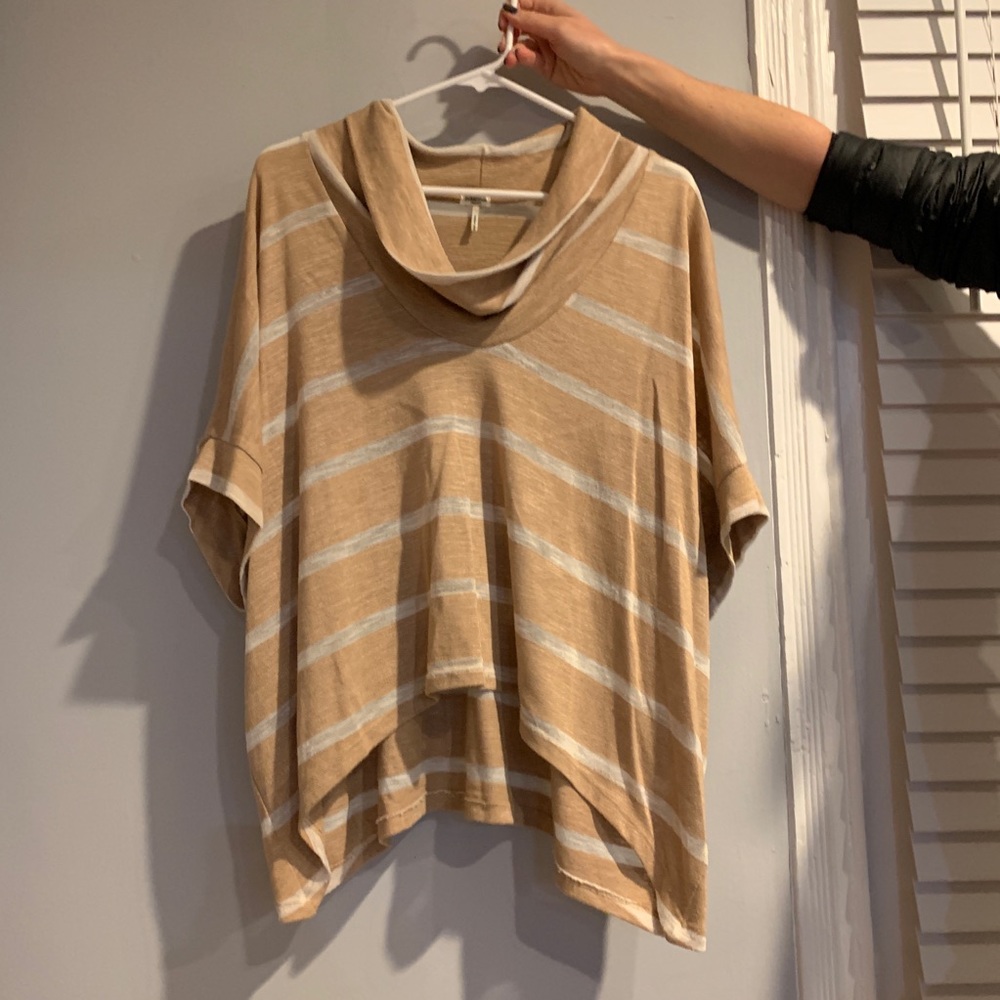 Splendid, striped, lightweight poncho